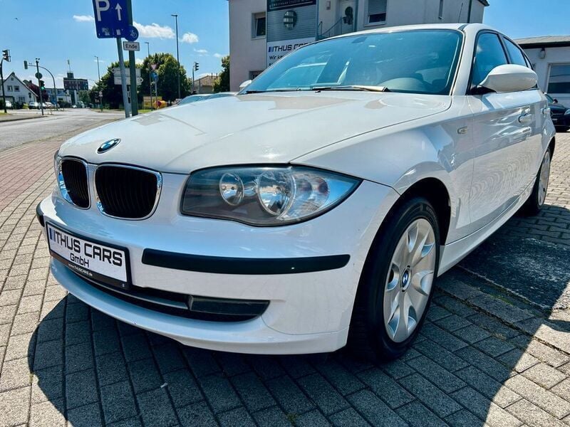 Weiß Gebraucht 2008 BMW 118 Advantage Kleinwagen | 6.600 € (Etwas zu teuer) - Bild 1/4
