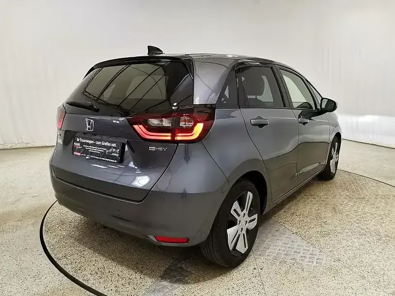 Gebraucht Honda Jazz Executive 109 PS (80 kW) 2020 Shining grey Kleinwagen