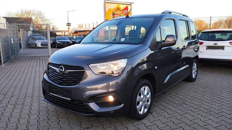 Gebraucht Opel Combo Life Edition 131 PS (96 kW) 2018 Moonstone grey Van / Kleinbus