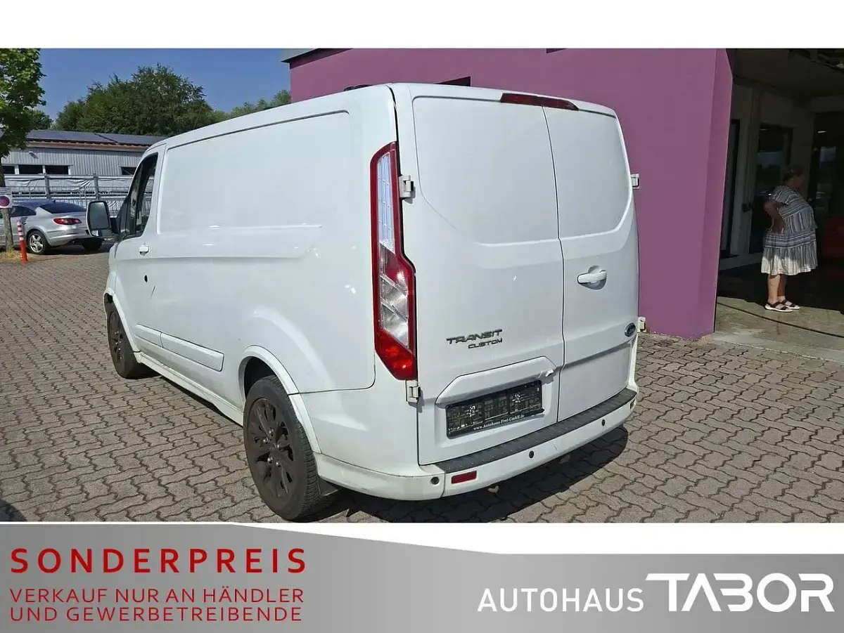 Gebraucht Ford Transit Custom Sport 155 PS (114 kW) 2015 Frozen white Van