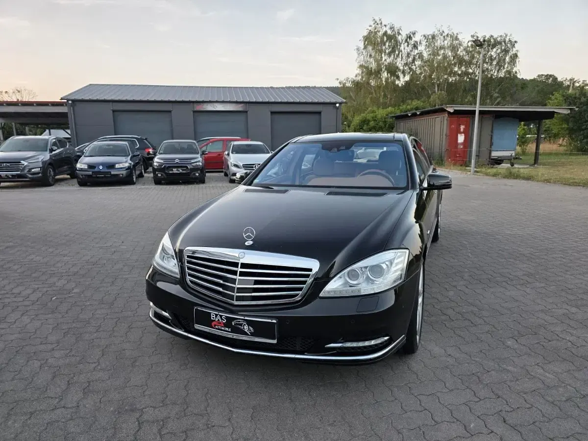 Gebraucht Mercedes S350 AMG 258 PS (189 kW) 2011 Schwarz Limousine