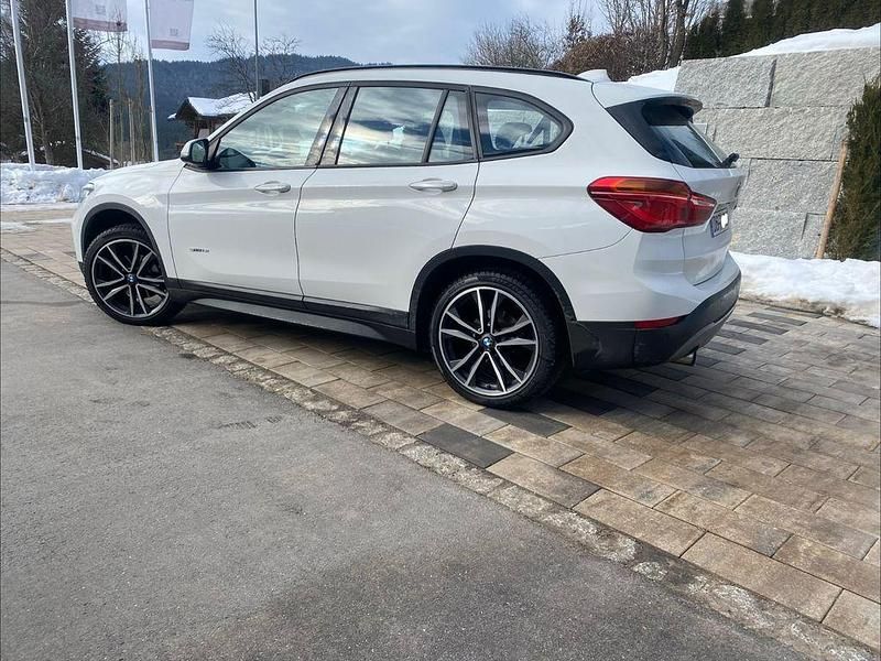 Gebraucht BMW X1 140 PS (102 kW) 2017 Weiß SUV
