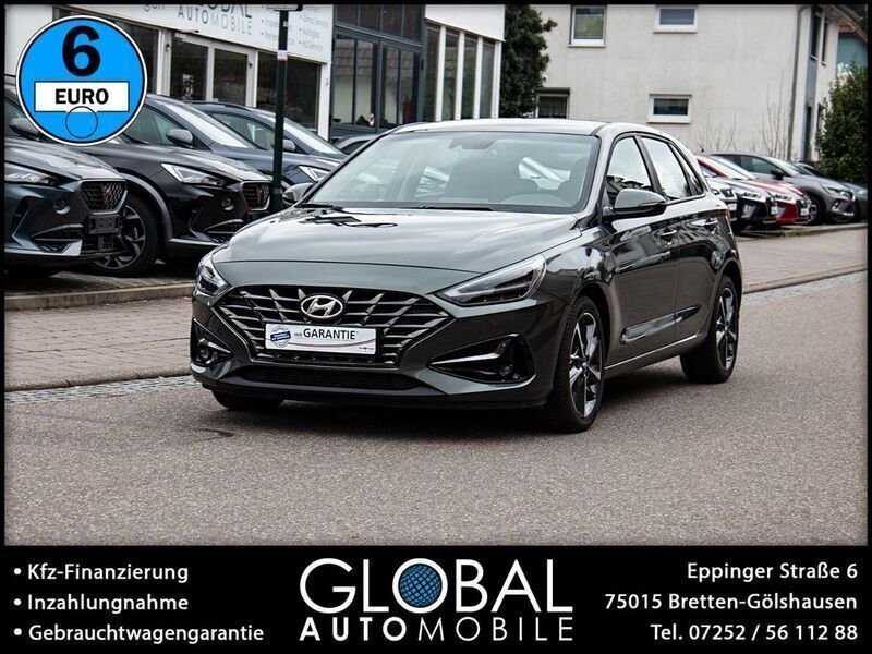 Grau Gebraucht 2023 Hyundai i30 Trend Limousine | 19.480 € (Fairer Preis) - Bild 1/4