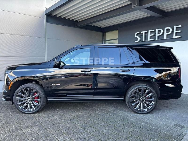 Neu Cadillac Escalade 689 PS (506 kW) 2026 Schwarz SUV