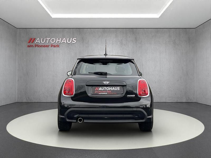 Gebraucht Mini Cooper 136 PS (100 kW) 2023 Schwarz Kleinwagen