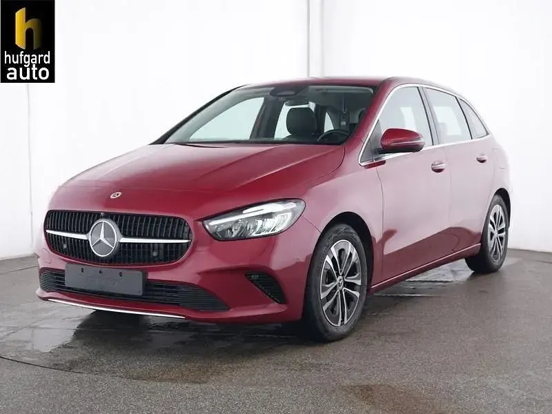 Gebraucht Mercedes B220 Advanced Plus 190 PS (139 kW) 2024 993 patagonienrot Kleinwagen
