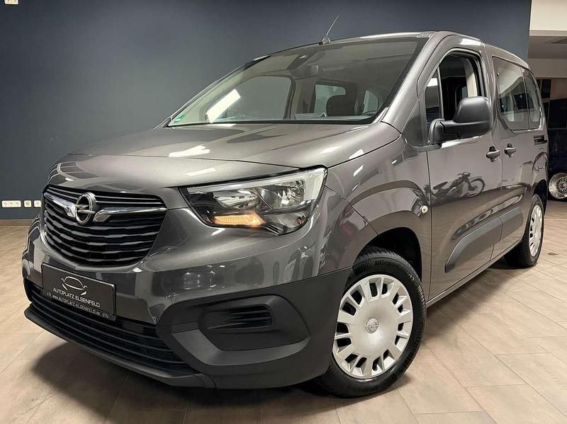 Gebraucht Opel Combo Life 102 PS (75 kW) 2021 Mondstein grau/e:vulkan grau Kombi
