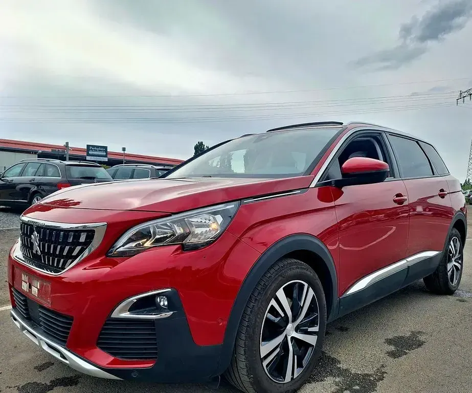 Gebraucht Peugeot 5008 Allure 131 PS (96 kW) 2020 Rot SUV