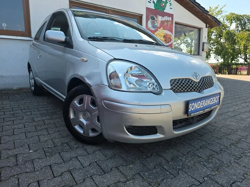 Gebraucht Toyota Yaris Sol 65 PS (47 kW) 2004 Silber Kleinwagen