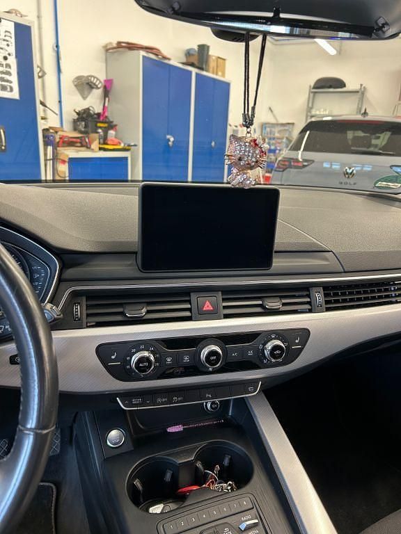 Gebraucht Audi A4 Sport 190 PS (139 kW) 2018 Grau Kombi