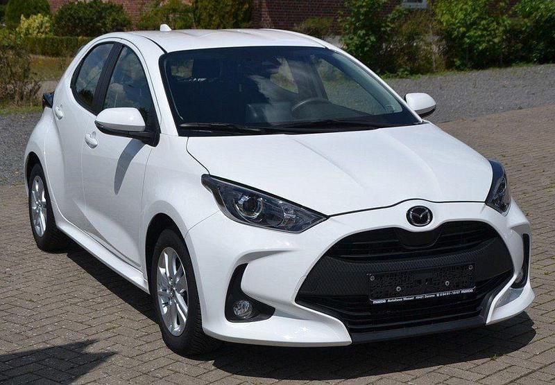 Weiß Gebraucht 2023 Mazda 2 Limousine | 19.950 € (Fairer Preis) - Bild 1/4