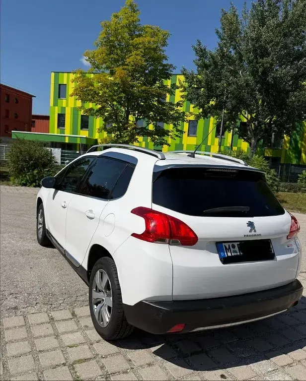Gebraucht Peugeot 2008 Urban Move 110 PS (80 kW) 2015 Weiß SUV