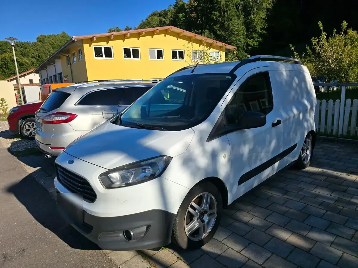 Occasion Ford Courier 75 ch (55 kW) 2014 Blanc Monospace