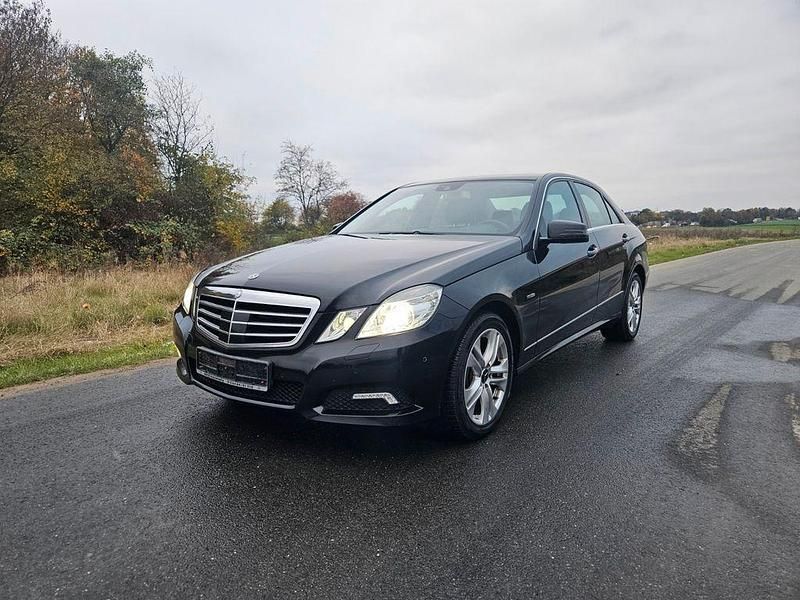 Gebraucht Mercedes E350 Elegance 231 PS (169 kW) 2009 Schwarz Limousine
