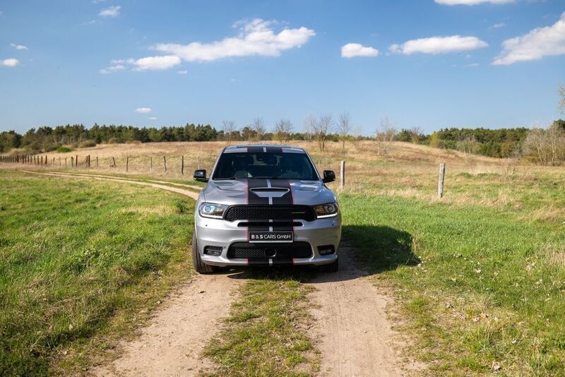 Schwarz Gebraucht 2019 Dodge Durango SUV | 31.900 € (Fairer Preis) - Bild 1/4