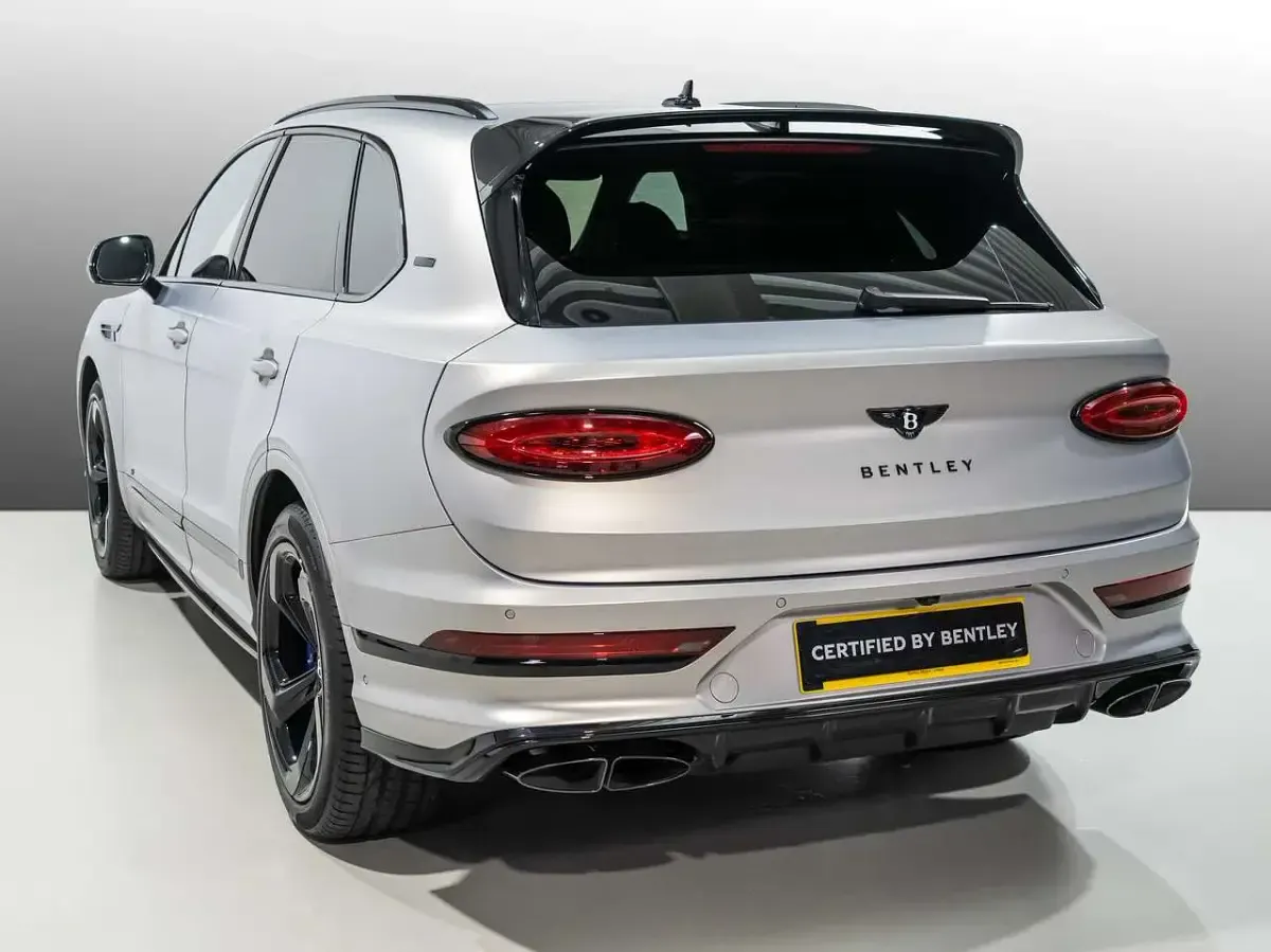 Brugt Bentley Bentayga 551 HK (405 kW) 2025 Sølv SUV