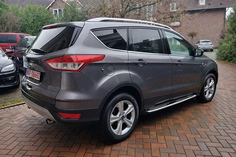 Gebraucht Ford Kuga 150 PS (110 kW) 2013 Grau SUV