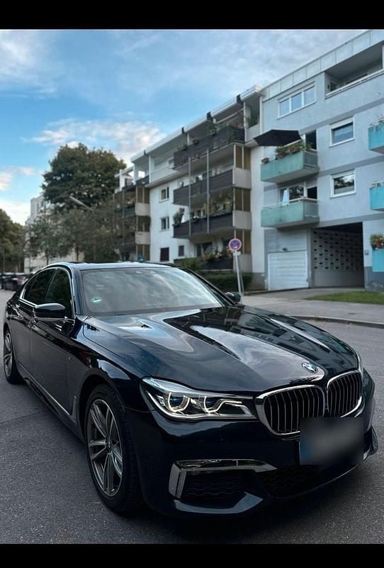 Gebraucht BMW 740 M Sport 340 PS (250 kW) 2017 Schwarz Limousine