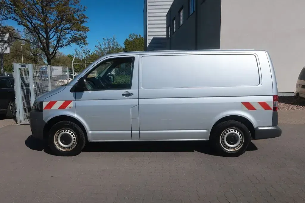 Gebraucht VW Transporter 140 PS (102 kW) 2011 Silber Van