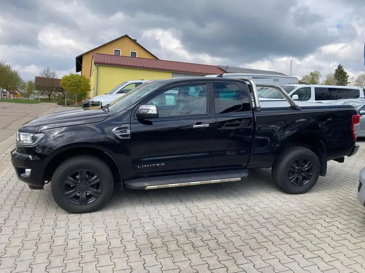 Gebraucht Ford Ranger Limited 212 PS (155 kW) 2021 Iridiumschwarz metallic Pickup