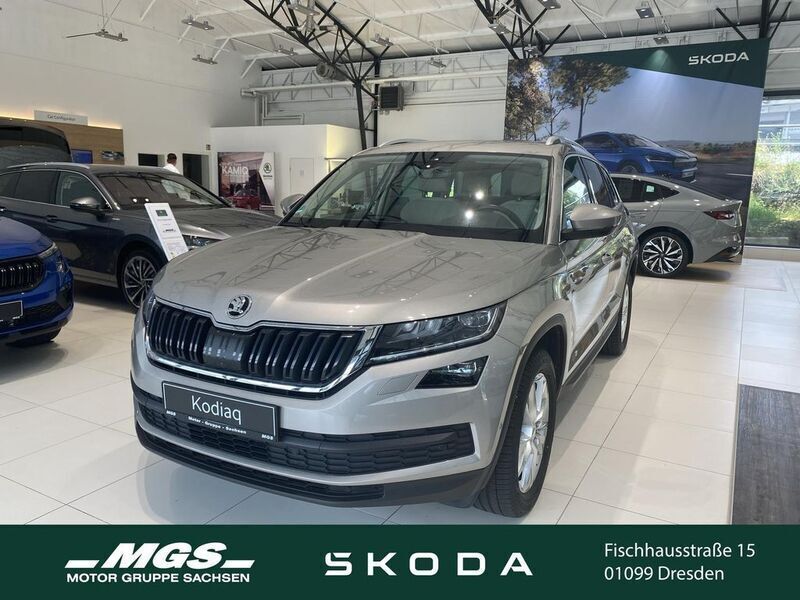 Cappuccinobeige metallic Gebraucht 2018 Skoda Kodiaq Style SUV | 25.490 € (Etwas zu teuer) - Bild 1/4