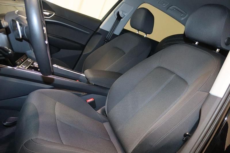 Gebraucht Audi e-tron S-Line 300 kW (408 PS) 2023 Brillantschwarz SUV