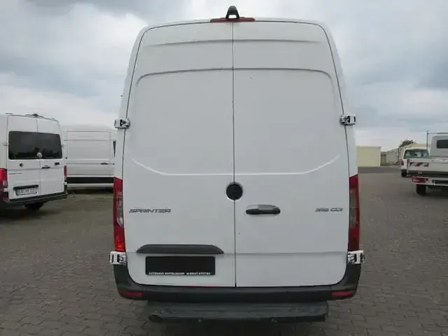 Gebraucht Mercedes Sprinter 163 PS (119 kW) 2021 Weiß Van