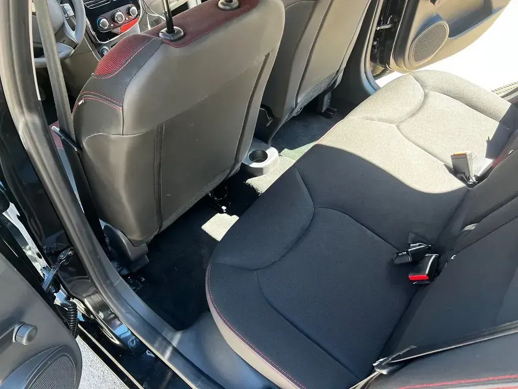 Gebraucht Renault Clio Dynamique 73 PS (53 kW) 2014 Schwarz Limousine