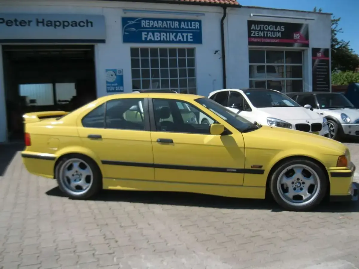 Brugt BMW 318 Performance 140 HK (102 kW) 1994 Gul Sedan