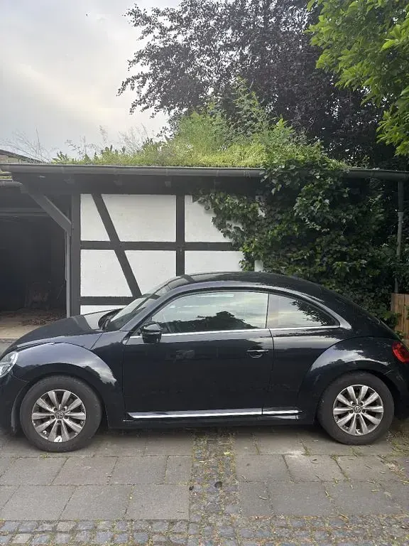 Gebraucht VW Beetle 105 PS (77 kW) 2013 Schwarz Kleinwagen