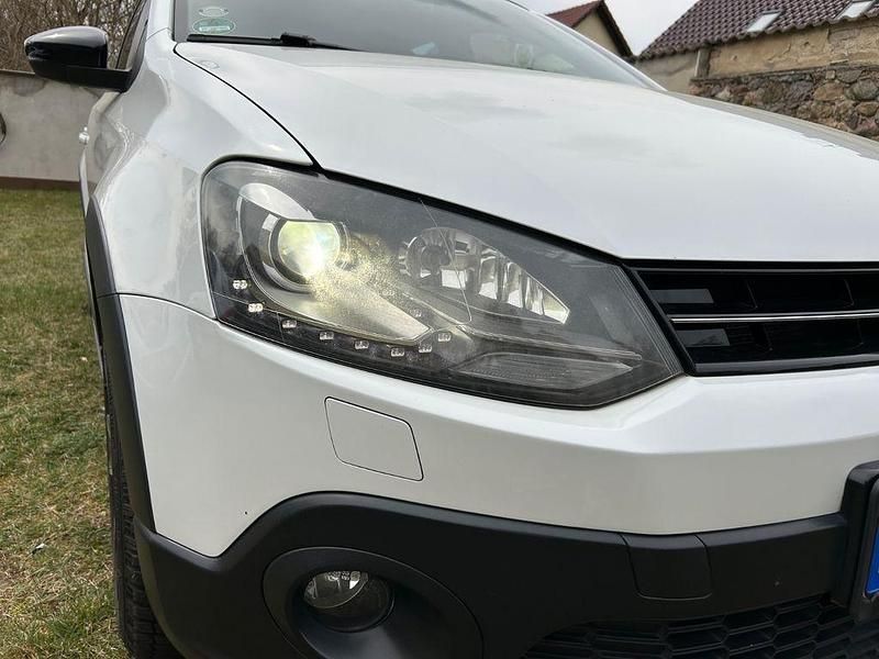 Gebraucht VW Polo Cross 105 PS (77 kW) 2013 Weiß Kleinwagen