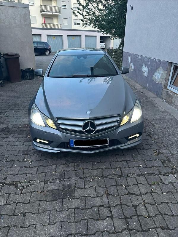 Grau Gebraucht 2011 Mercedes 350 AMG Coupé | 7.600 € (Superpreis) - Bild 1/4