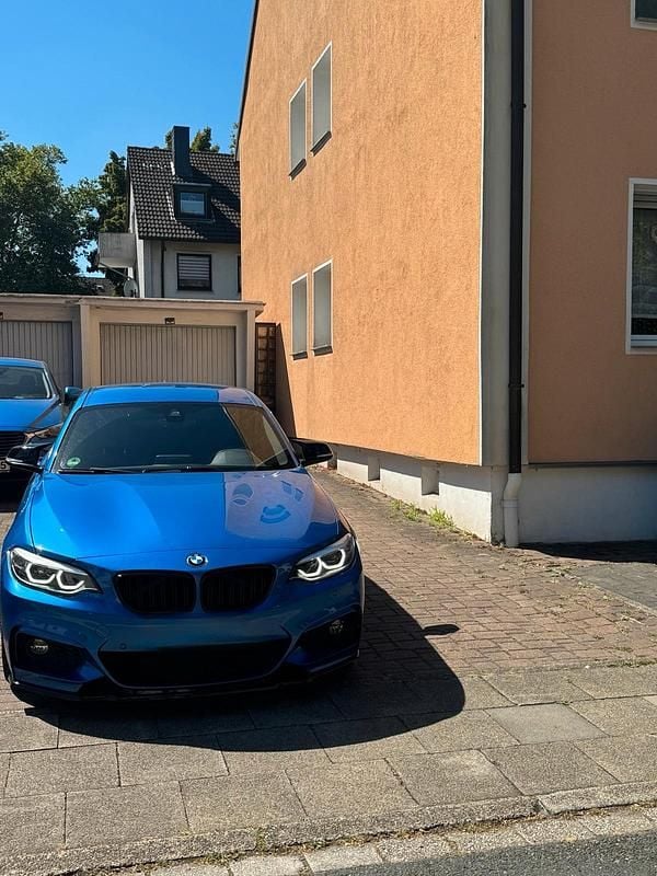 Blau Gebraucht 2019 BMW 230 M Sport Coupé | 27.500 € (Fairer Preis) - Bild 1/4