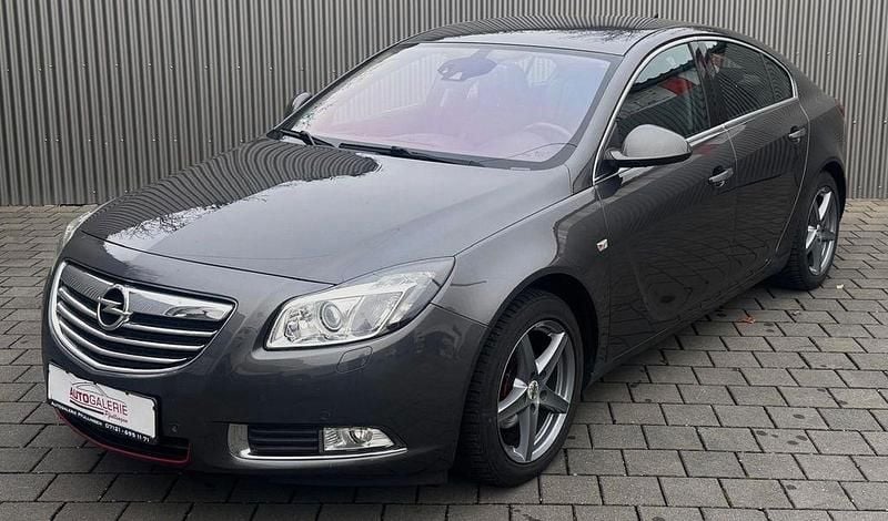Grau Gebraucht 2010 Opel Insignia Cosmo Limousine | 3.900 € (Superpreis) - Bild 1/4