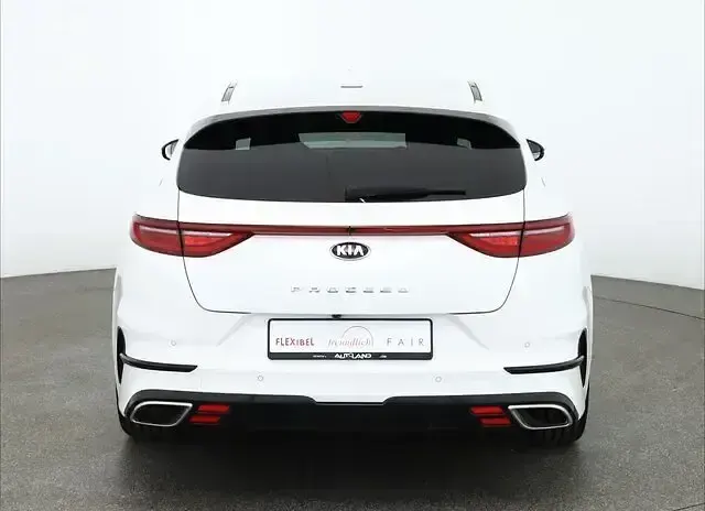Używany Kia ProCeed GT 204 KM (150 kW) 2019 Biały Kombi