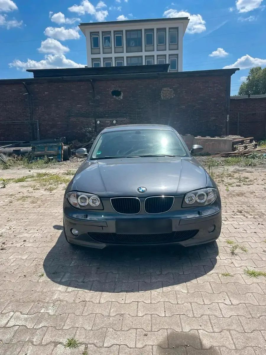 Gebraucht BMW 120 150 PS (110 kW) 2006 Grau Kleinwagen