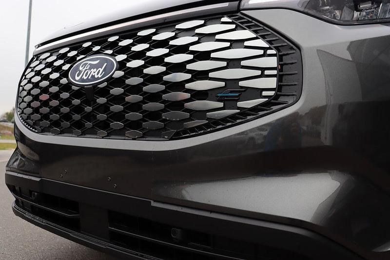 Neu Ford Transit 160 kW (218 PS) 2026 Frozen white Kombi