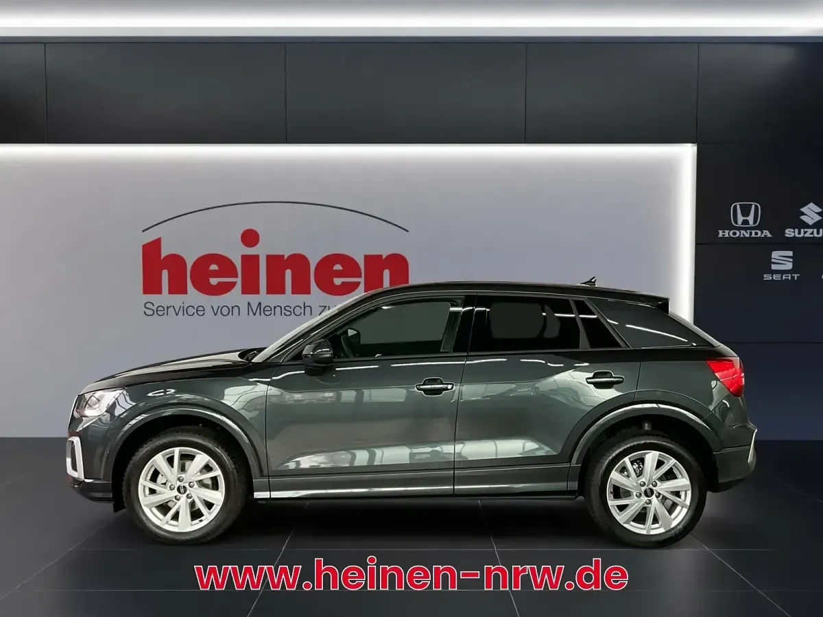 Second-hand Audi Q2 Advanced 150 CP (110 kW) 2025 Gri SUV