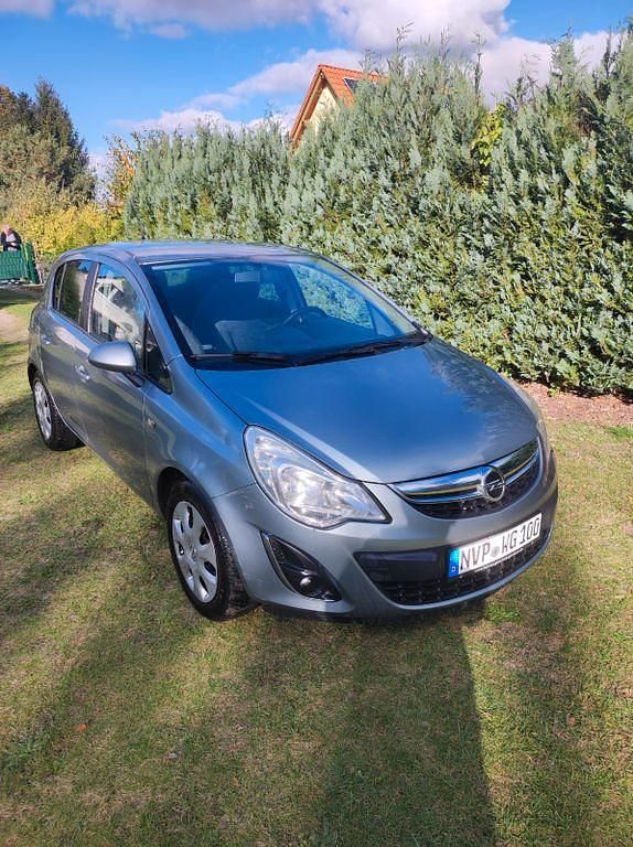 Blau Gebraucht 2011 Opel Corsa Innovation Limousine | 2.800 € (Guter Preis) - Bild 1/4