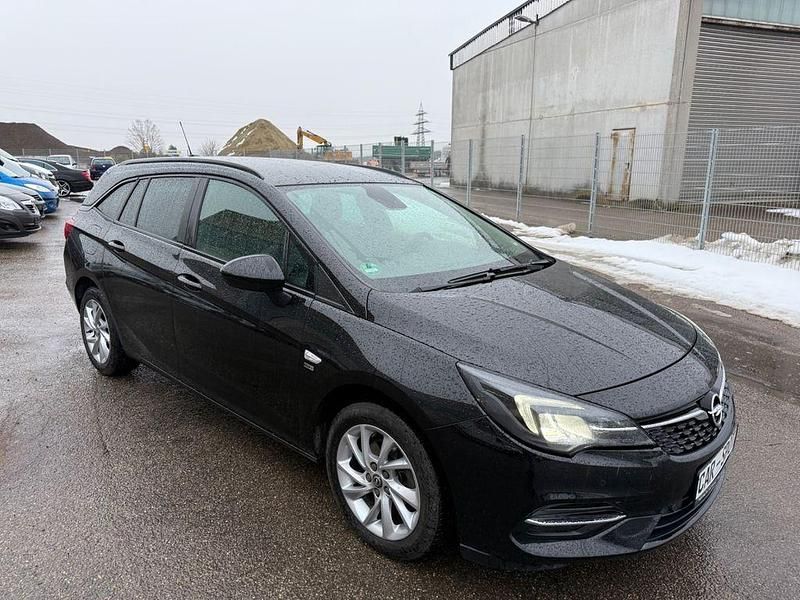 Gebraucht Opel Astra 131 PS (96 kW) 2019 Schwarz Kombi