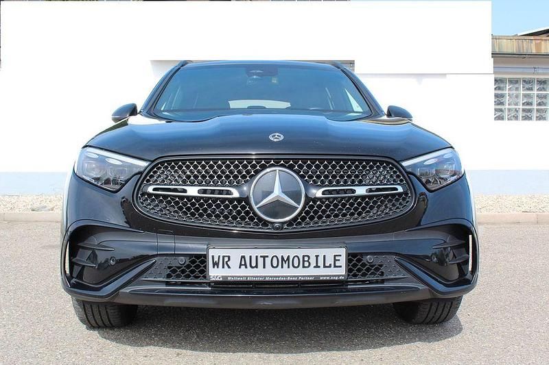 Gebraucht Mercedes GLC220 AMG 197 PS (144 kW) 2023 Schwarz SUV
