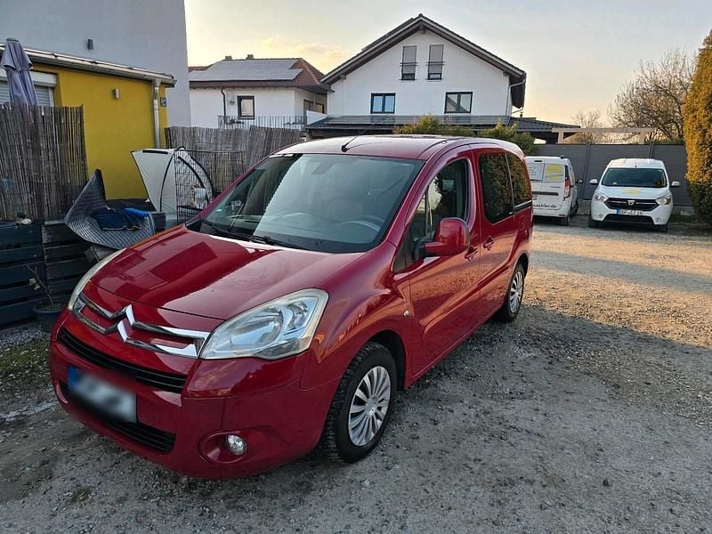 Gebraucht Citroën Berlingo 120 PS (88 kW) 2010 Rot Van / Kleinbus
