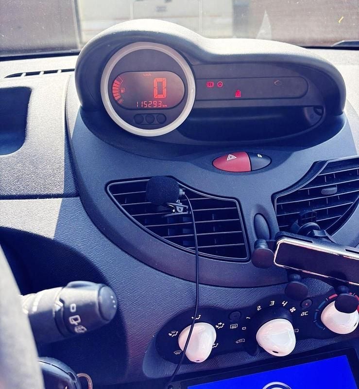 Second-hand Renault Twingo 75 CP (55 kW) 2011 Alb Hatchback