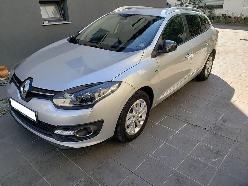 Silber Gebraucht 2016 Renault Mégane III LIMITED Limousine | 5.400 € (Guter Preis) - Bild 1/4