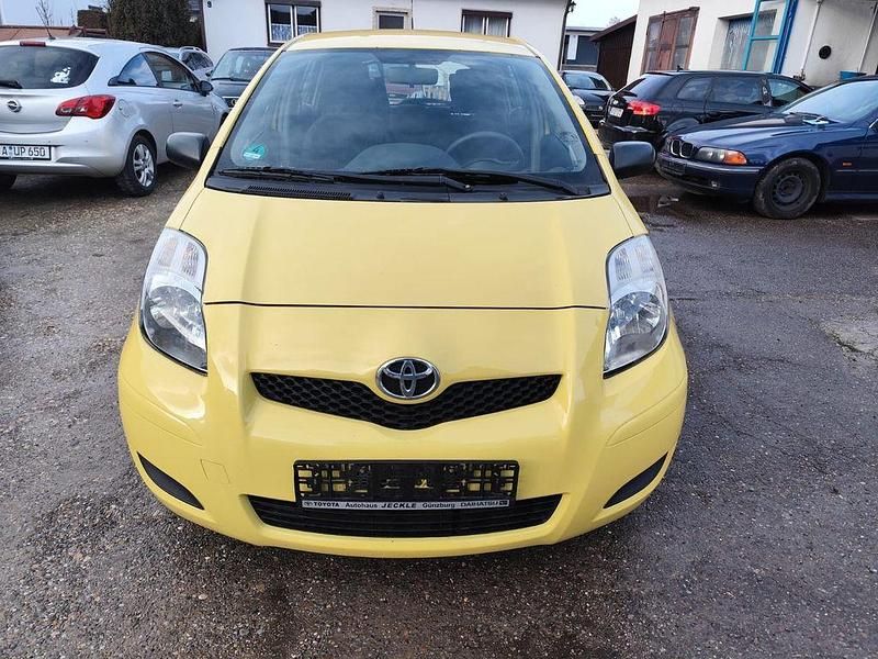 Gebraucht Toyota Yaris 69 PS (50 kW) 2009 Gelb Kleinwagen
