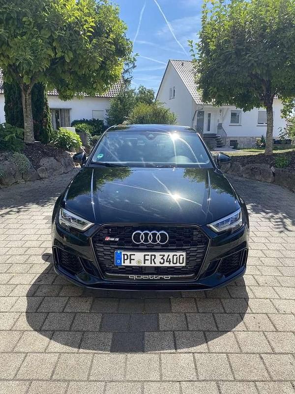 Gebraucht 2020 Audi RS3 Performance Kleinwagen | 40.900 € (Guter Preis) - Bild 1/4