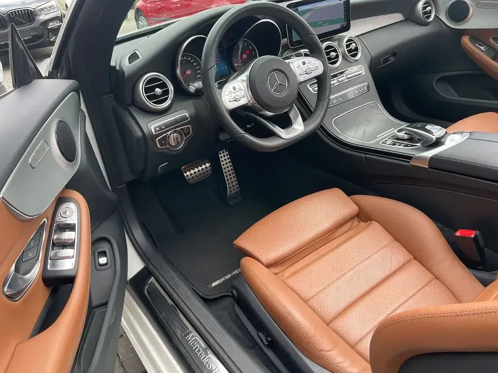 Gebraucht Mercedes C200 AMG 184 PS (135 kW) 2019 Weiß Cabrio