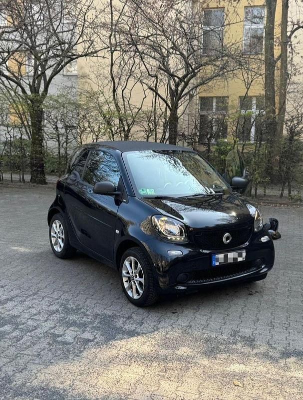 Schwarz Gebraucht 2016 Smart ForTwo Coupé Cabrio | 9.600 € (Guter Preis) - Bild 1/4