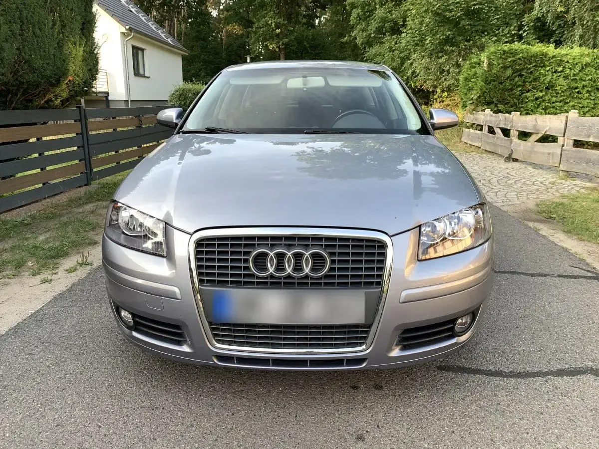 Gebraucht Audi A3 Sportback 116 PS (85 kW) 2005 Grau Kleinwagen