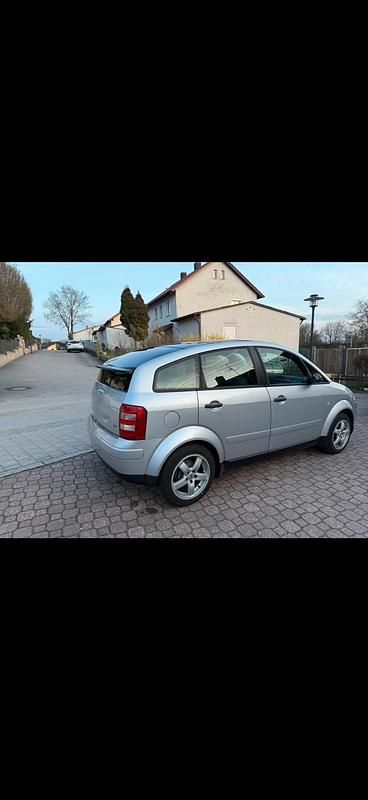 Second-hand Audi A2 75 CP (55 kW) 2001 Argintiu Hatchback